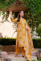 Print Kurta Pant Dupatta Set