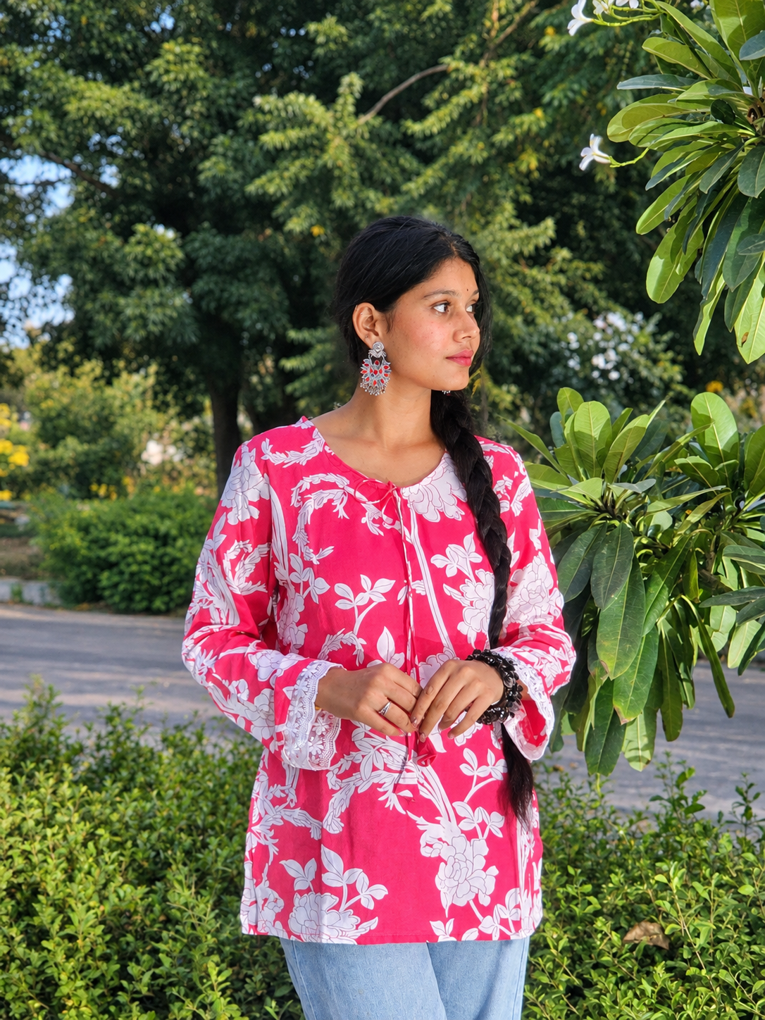 Women & Girls cotton printed pink short kurti