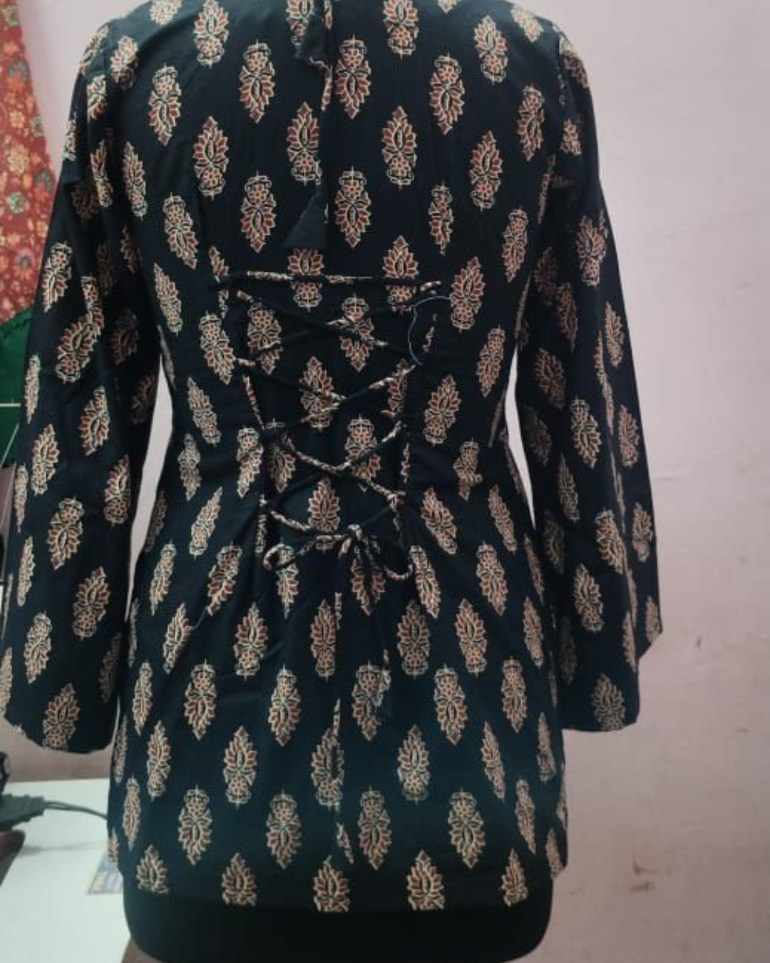 POOH HALTER NECK SHORT KURTI 2 WAY STYLE WITH CORSET BACK