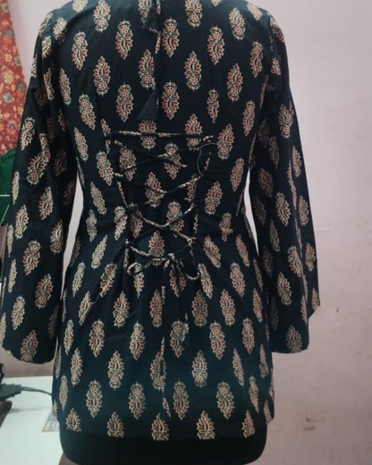 POOH HALTER NECK SHORT KURTI 2 WAY STYLE WITH CORSET BACK