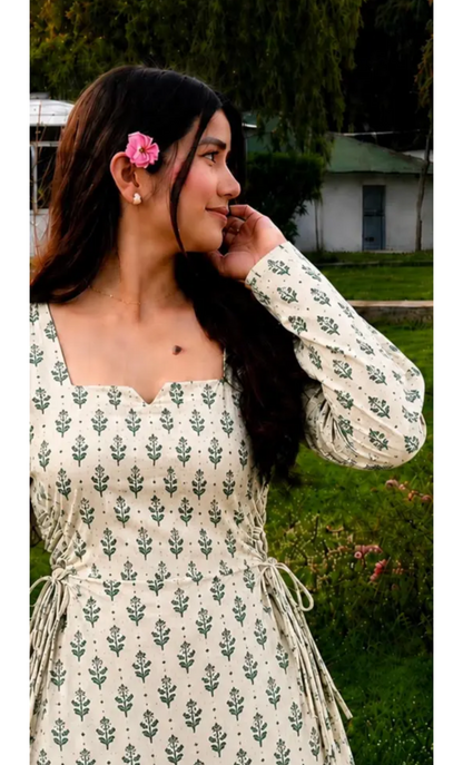 Women's Cotton Blend Printed Side Tie Short Kurti Bell Sleekves